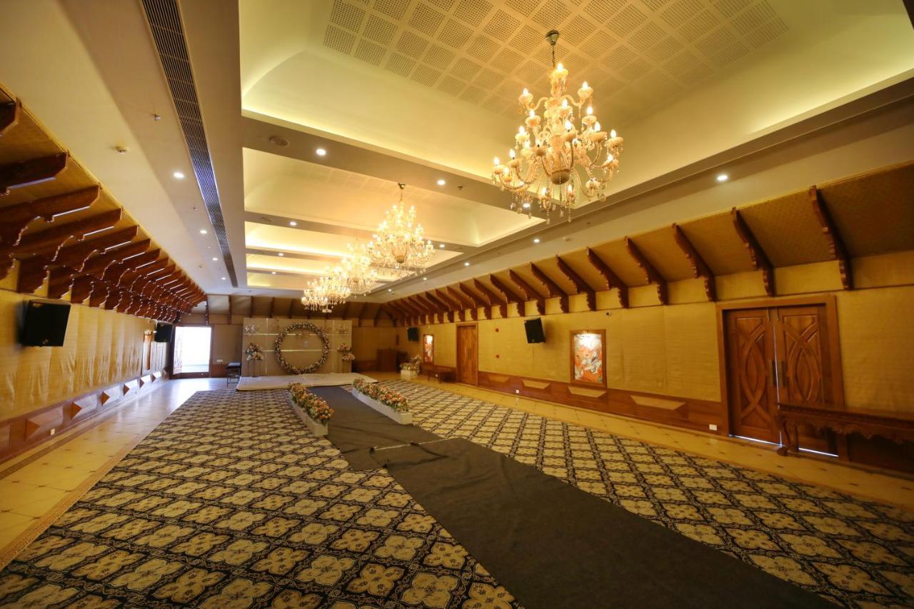 Gokulam Grand Resort & Spa, Kumarakom Eksteriør billede